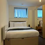 City Centre 2 Bed Room 2 Bath Room Apartment With En-Suite