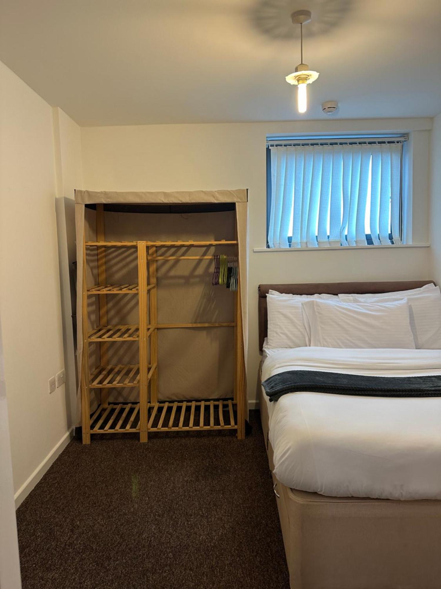 Centre 2 Bed 2 Bath With En-suite * Liverpool